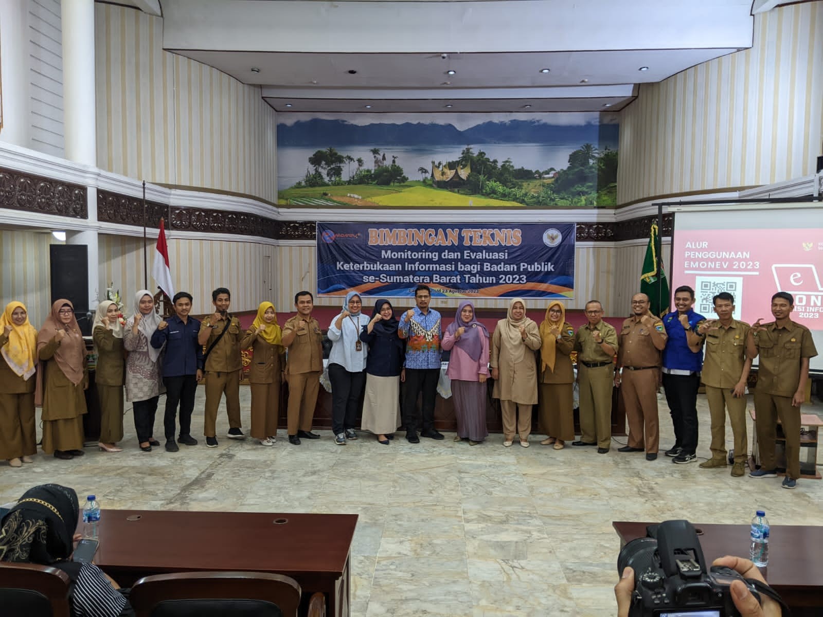 Kabupaten Solok dan Badan Publik Sumbar Ikuti Bimtek Monev Keterbukaan Informasi Publik 2023